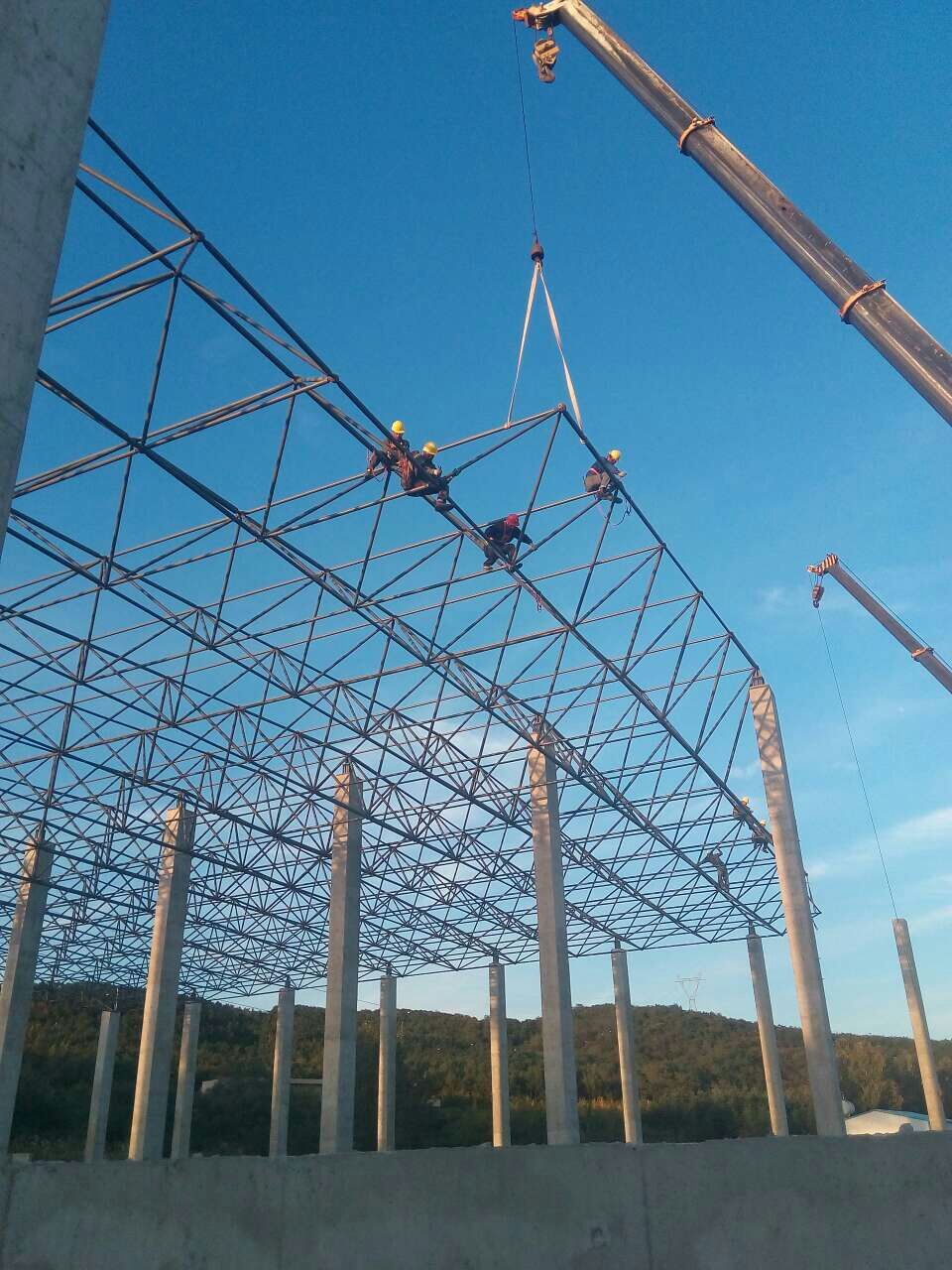 西青汪清物流园网架