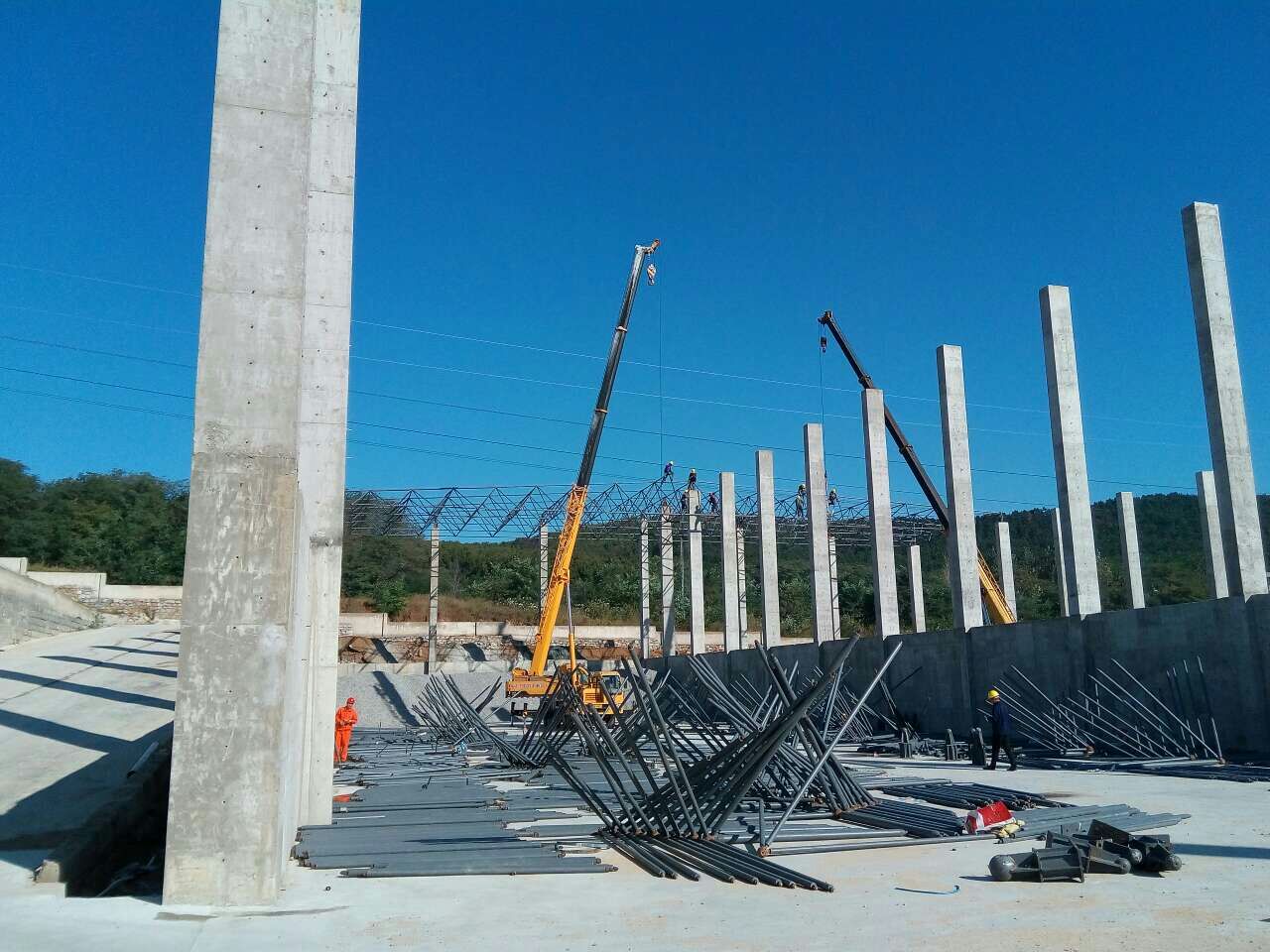 西青威海搅拌站网架